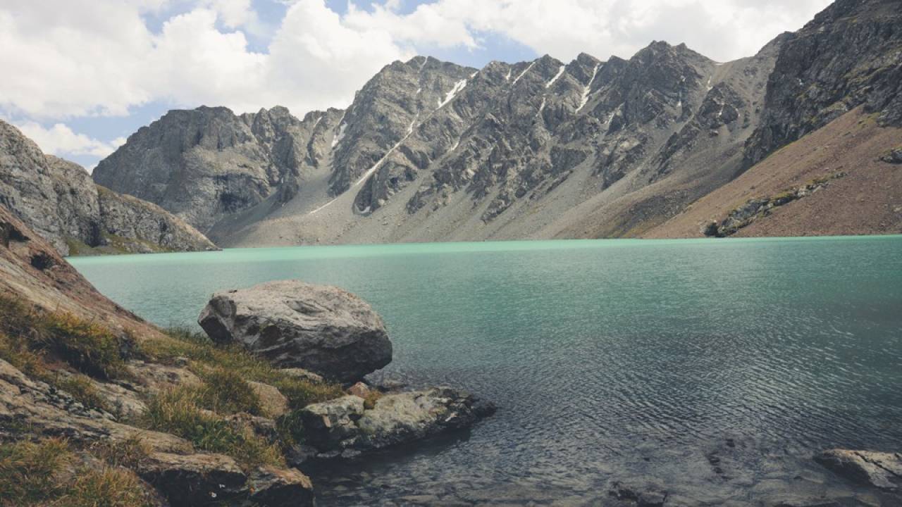 ALAKUL LAKE