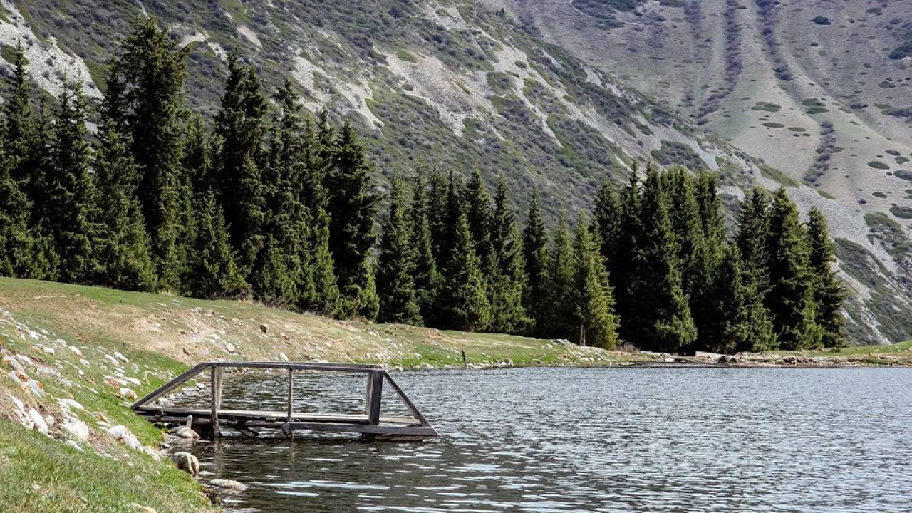AK-SUU GORGE