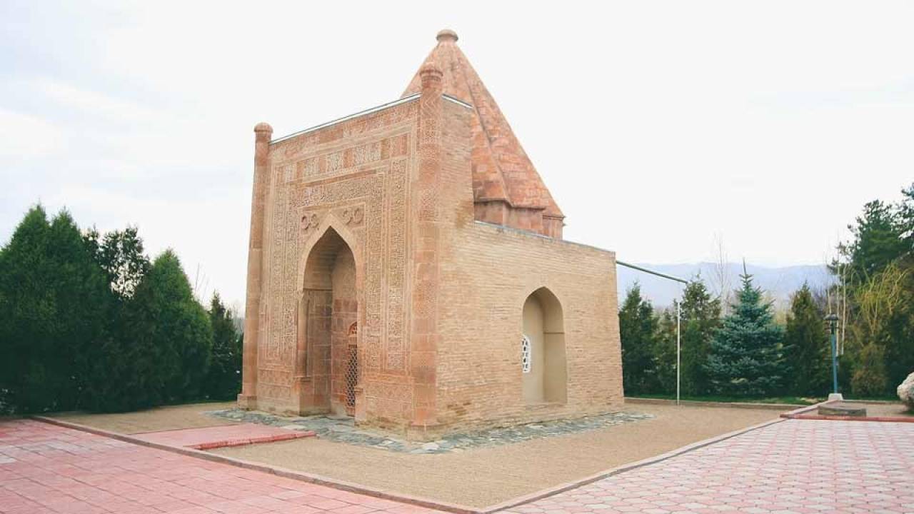 GUMBEZ OF MANAS
